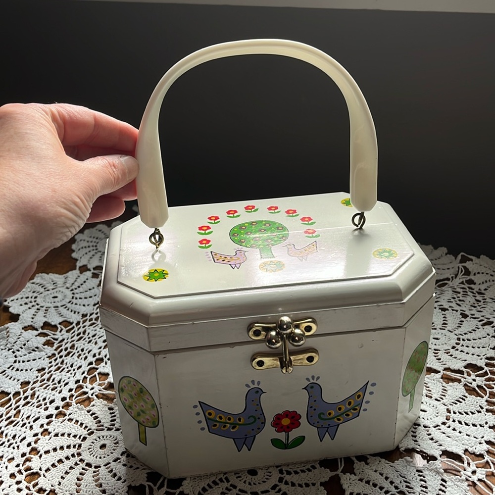 PRICE DROP! Rare Walborg vintage painted wood purse. Excellent used condition.